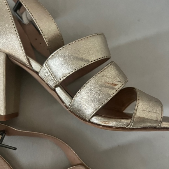 Madewell Three Strap White Gold Sandals - Picture 2 of 9